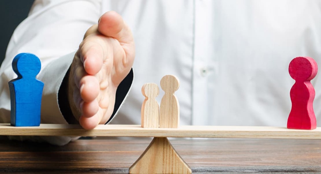 Определение места жительства ребенка в Мге